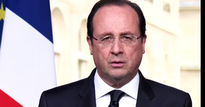Le président François Hollande vient de démissionner