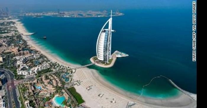 Dubaï : fermeture des commerces et mise en place d'un couvre feu
