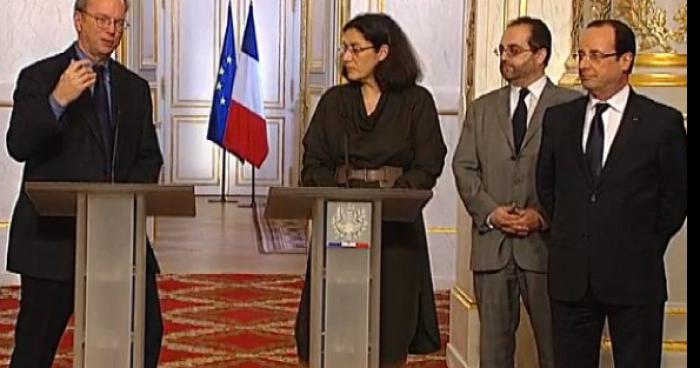 Après Nabilla, François Hollande obtient son brevet des collèges!