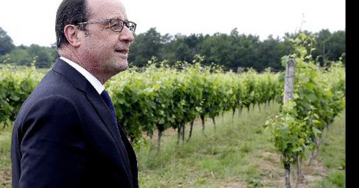 Hollande déménage à Aubie et Espessas