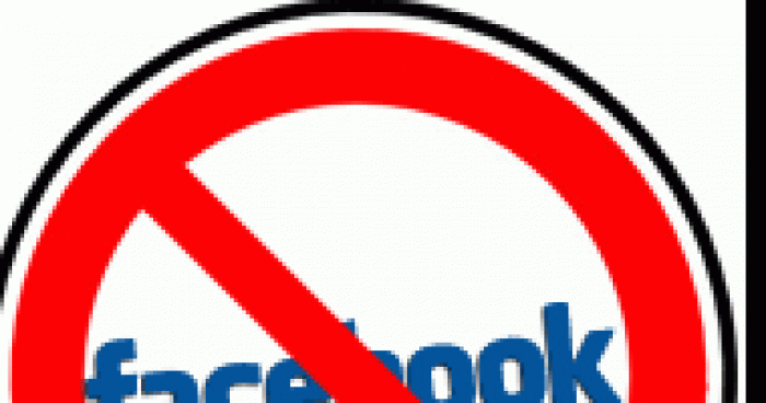 Sabrina Sab interdit de Facebook !